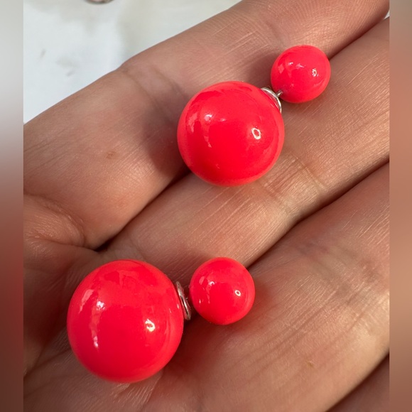 Four pair pink vibe earrings - Picture 4 of 7